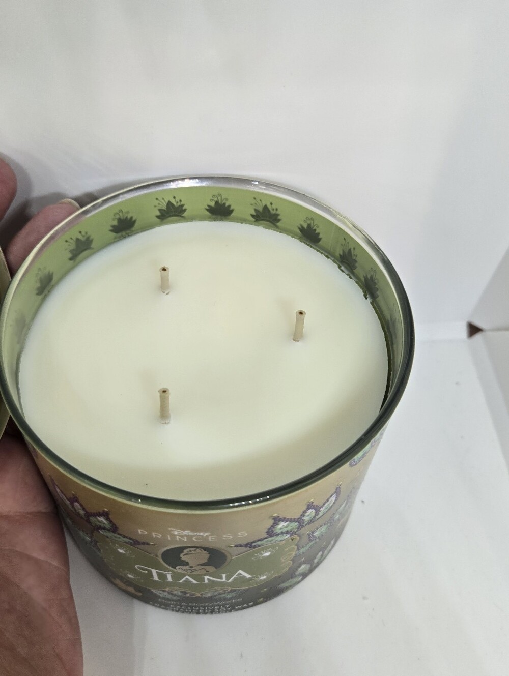 Bath & Body Works DISNEY PRINCESS TIANA 3 Wick Candle Brand New - Picture 2 of 3